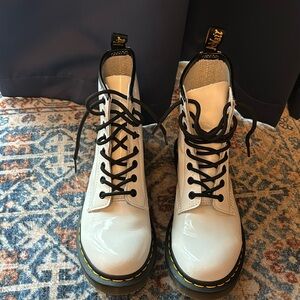 Dr. Marten’s women size 8 patent leather white